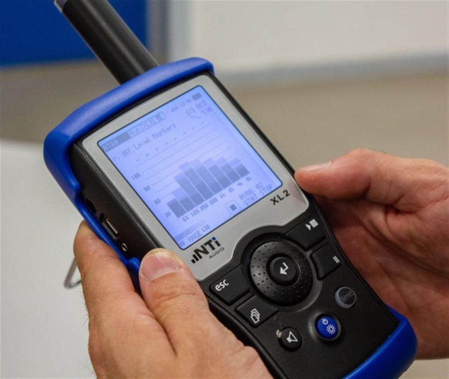 Akustikregulering: Hvorfor støjproblemer på arbejdspladser kan føre til alvorlige problemer